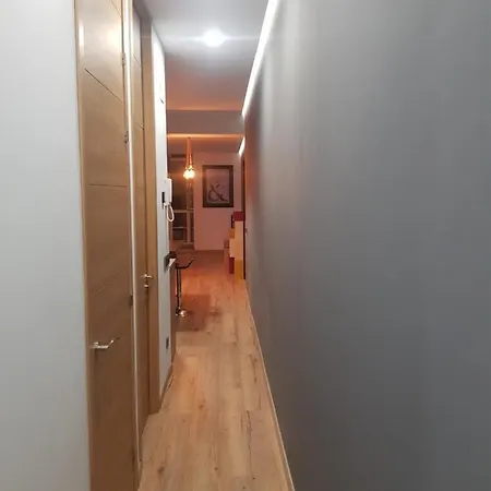 Camino San Juan Parking Free Apartment