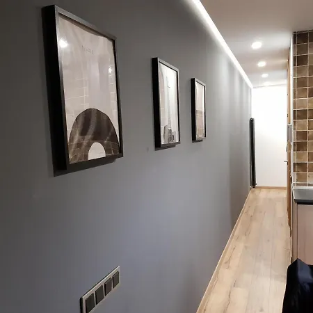 Camino San Juan Parking Free Apartment